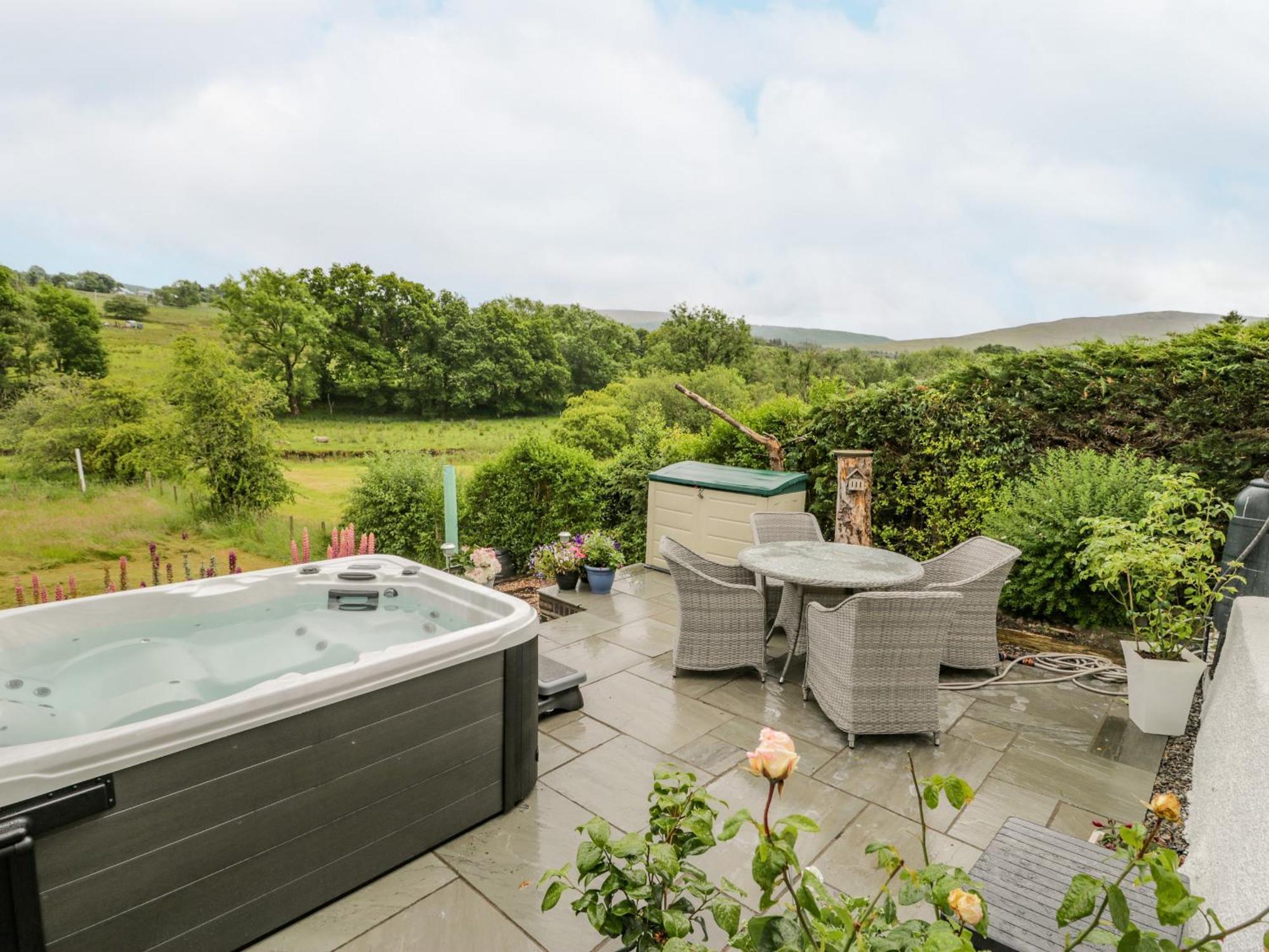 White Roses Retreat Villa Betws-y-Coed Exterior foto